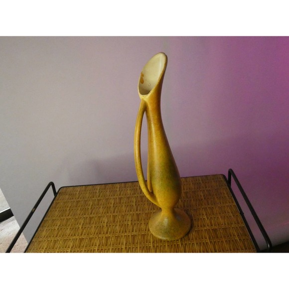 Vintage Haeger Slim Pitcher with Spout Yellow and Green Texture (Small Chip) - Picture 3 of 5